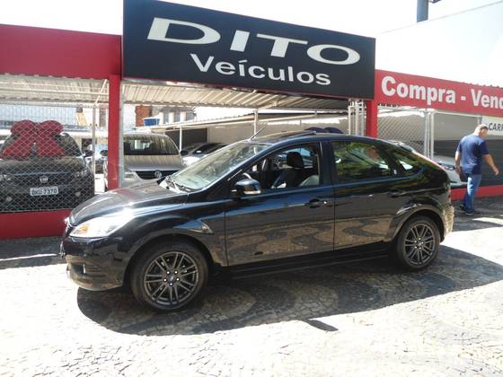 FORD FOCUS 2.0 GHIA 16V FLEX 4P AUTOMÁTICO